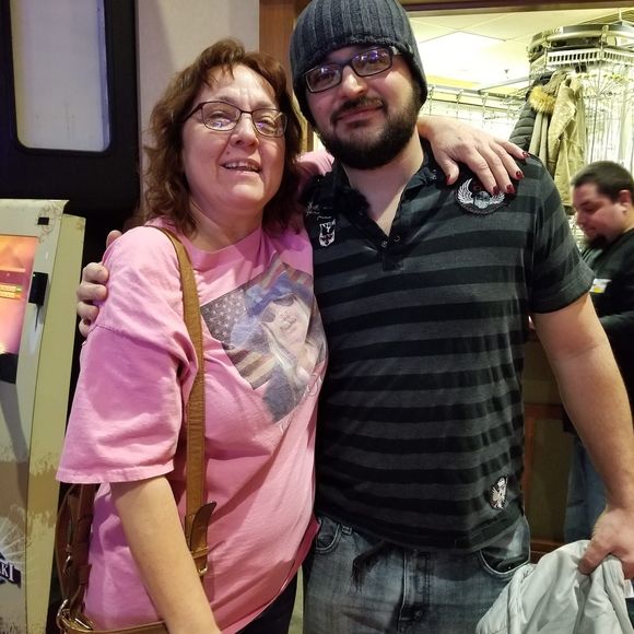 Meet your Posher, Carolyn - Picture 1 of 1